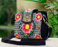 Load image into Gallery viewer, Day Clutch Bag