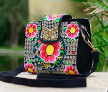 Load image into Gallery viewer, Day Clutch Bag