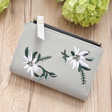 Load image into Gallery viewer, Naivety Embroidery Short Wallet