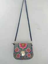 Load image into Gallery viewer, Mandala Cover Shoulder Bag